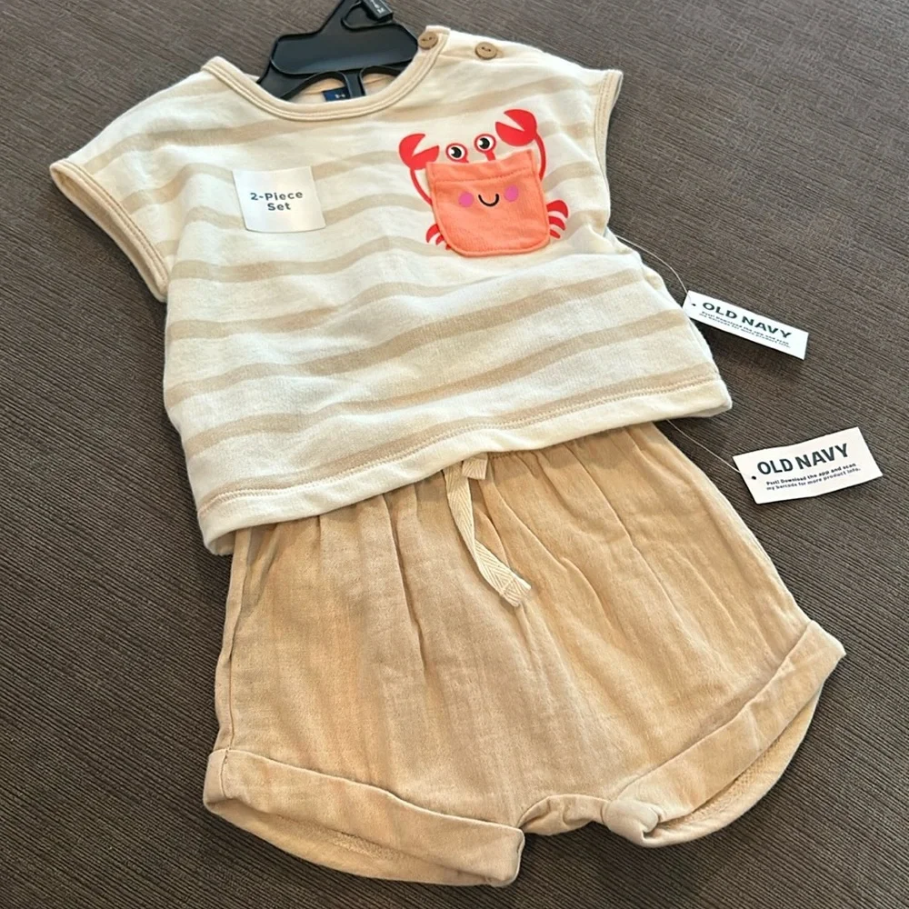 OLD NAVY Baby Girl Crab outfit 2pc (3-6mo) or (6-12mo) NWT